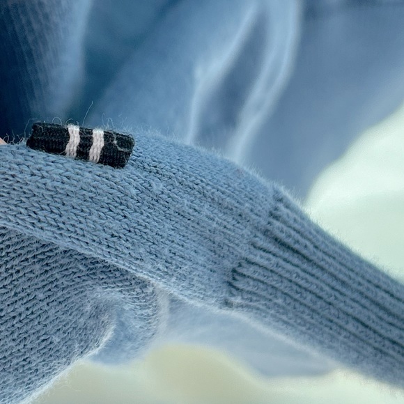 Nautica blue sweater V neck in large for men - Picture 4 of 5